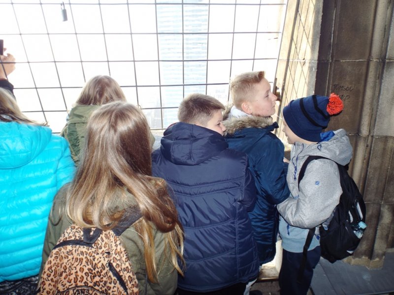 Wycieczka kl 4-6 do PKiN w Warszawie